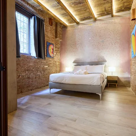 Emme Loft I Red Moon - Chic Design Loft Milan-2
